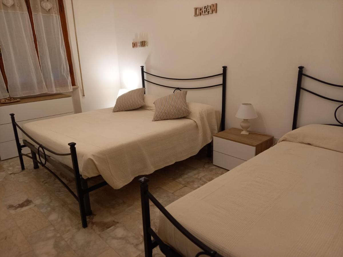 Bilocale Climatizzato A 850M Dalla Spiaggia Casa Katia มารีนา ดิ มาซซา ภายนอก รูปภาพ