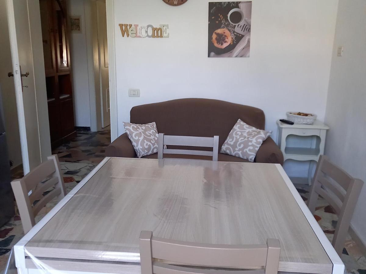 Bilocale Climatizzato A 850M Dalla Spiaggia Casa Katia มารีนา ดิ มาซซา ภายนอก รูปภาพ