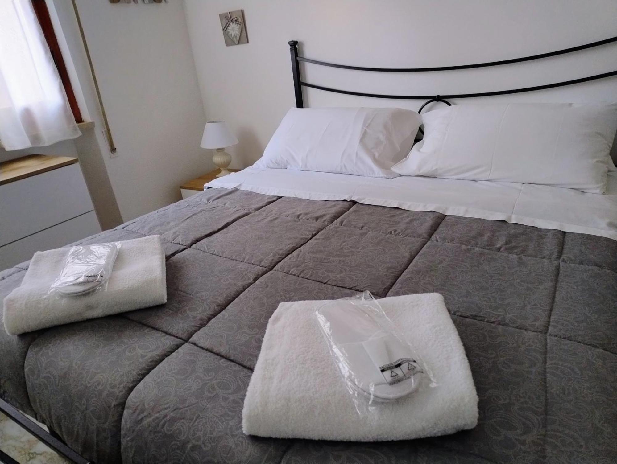 Bilocale Climatizzato A 850M Dalla Spiaggia Casa Katia มารีนา ดิ มาซซา ภายนอก รูปภาพ